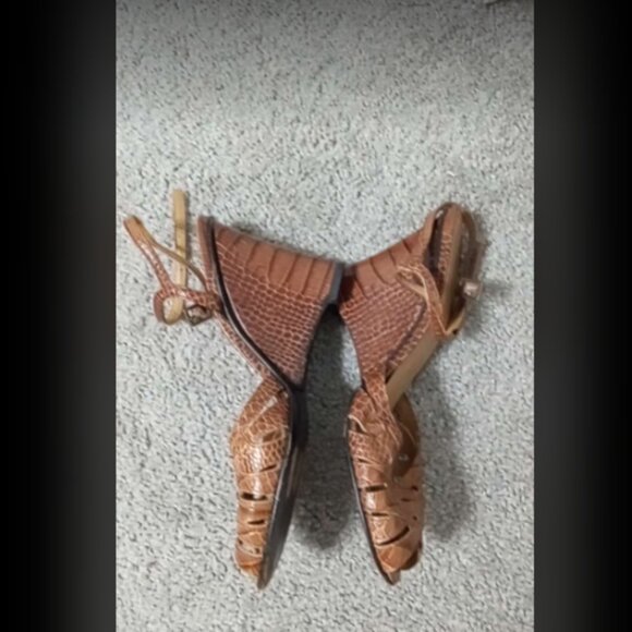 Modern does 40s Stuart Weitzman Brown Crocodile Strappy Wedge Sandals Sz… - Picture 5 of 6